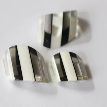 Knoflík knoflik velký obdélník černobílý 57/40 - Černobílá, 18mm