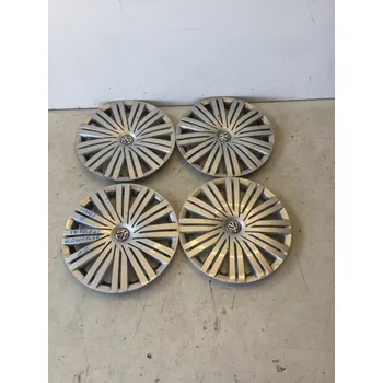 Poklice na kolo Sada Poklic R15 VW Polo 6C 6C0601147A