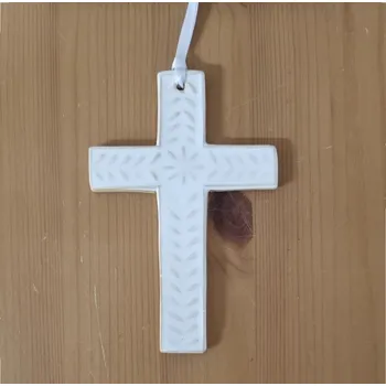 Křížek keramický bílý