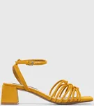 Sandály Pepe Jeans PLS90665 žlutá barva, ZOE COLORS, EUR 36