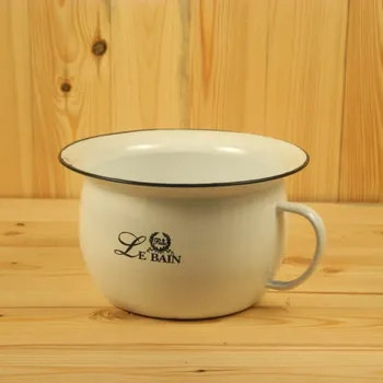 Nočník Nočník - ve spodní části drobné promáčknutí