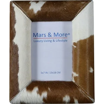 Rám na obraz Stojací fotorámeček z bílo-hnědé kravské kůže Gonfler - 13*18cm