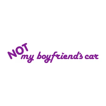 Polep vozidla SAMOLEPKA Not my boyfriends car (14 - fialová) NA AUTO, NÁLEPKA, FÓLIE, POLEP, TUNING, VLASTNÍ TEXT, TISK, AUTOSAMOLEPKY.cz, POLEPY, OBRÁZEK, LOGO, SAMOLEPKY