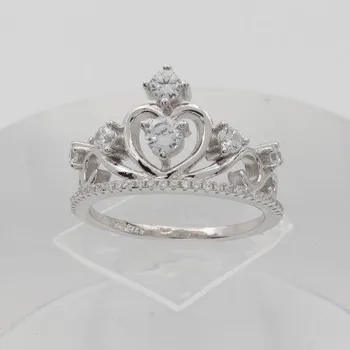 Prsten Stříbrný prsten s kamenem