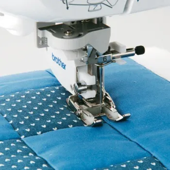 F062 Kráčející patka otevřená 7 mm