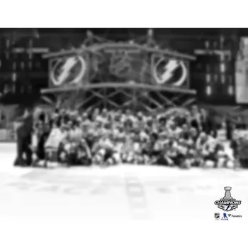 Sběratelský sportovní předmět Fanatics Fotografie Tampa Bay Lightning NHL 2021 Stanley Cup Champions Team Celebration Photograph