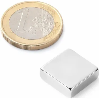 Dekorativní magnet SOLLAU Neodymový magnet hranol 15x15x5 mm, N38, poniklovaný