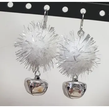 Náušnice Vánoční náušnice s bambulkami - bílá/stříbrná rolnička