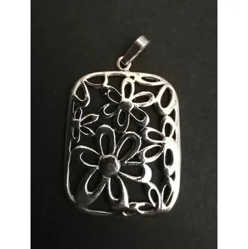 Přívěsek Destička s květy - stříbrný přívěsek