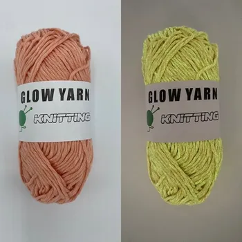 Příze Glow in dark - svítící příze meruňková