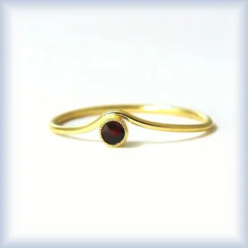 Prsten žluté zlato 56