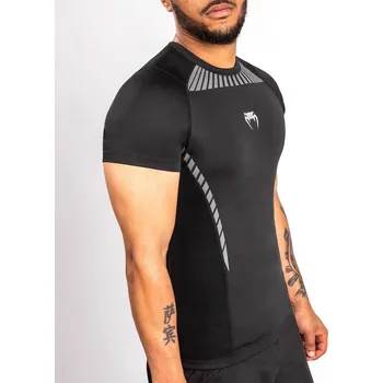 Rashguard Rashguard Venum Jaws 2.0 - krátké rukávy - Black černý Velikost: M