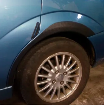 Blatník karosérie Plastové zadní lemy blatníku Ford Focus 1998-2004 combi