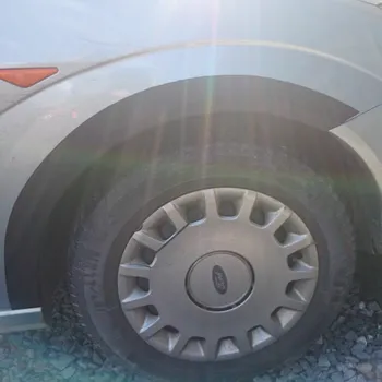 Karosérie Plastové lemy blatníku Ford Focus 1998-2004 combi