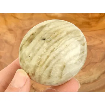 Přírodní kámen Adulár / měsíční kámen z Madagaskaru 132g