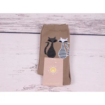 Dámské ponožky CNB BERLIN Ponožky DE 34944 pískové s kočkami velikosti ponožek: 26-28 (EUR vel. 39-42)