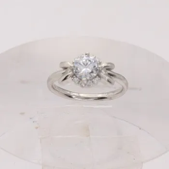 Prsten Stříbrný prsten s kamenem