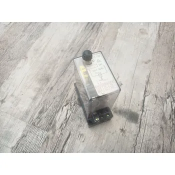 Relé DANAPO Staré časové relé ZR710 220V 0,75-30s