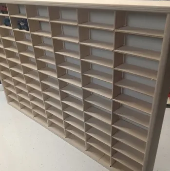 Dřevěná hračka Dřevěná polička na autíčka 77ks přírodní DOPRAVA ZDARMA