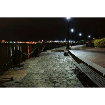 Fototapeta DIMEX | Vliesová fototapeta Harborwalk v Bostonu MS-5-1223 | 375 x 250 cm| bílá, černá, šedá + Vliesová fototapeta na stěnu DIMEX Harborwalk v Bostonu MS51223 v rozměru 375 x 250 cm + lepidlo zdarma