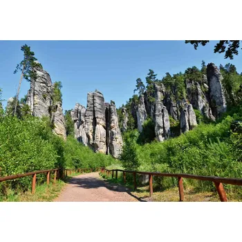 Fototapeta DIMEX | Vliesová fototapeta Vysoké skalní věže MS-5-1663 | 375 x 250 cm| zelená, modrá, šedá + Vliesová fototapeta na stěnu DIMEX Vysoké skalní věže MS51663 v rozměru 375 x 250 cm + lepidlo zdarma