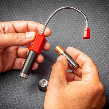 Čištění zbraně Real Avid Magnetické světlo do hlavně Real Avid®