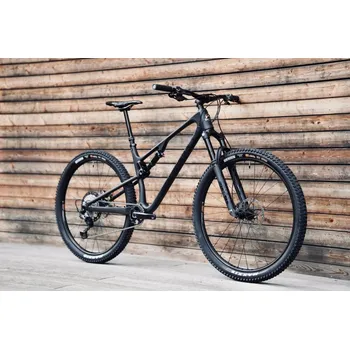 Horské kolo Rocky Mountain Element Carbon 70