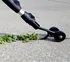 Vytrhávač plevele Odstraňovač plevele s pojezdovými kolečky černý