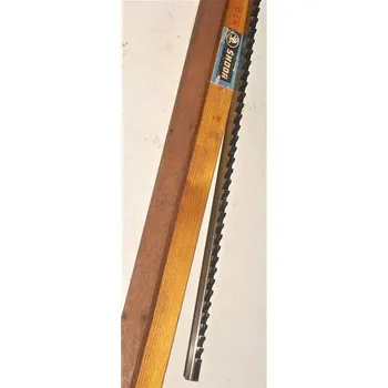 Vrták Dlouhý protahovací trn plochý na drážky -14 P9, ČSN 221812, Škoda Plzeň, HSS (Rychlořezná ocel HSS 24. Celková délka cca 1075 mm. Rozměry na požádání zašlu.)