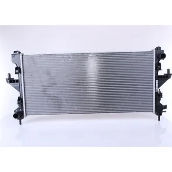 Chladič motoru Chladič, chlazení motoru NISSENS 617879