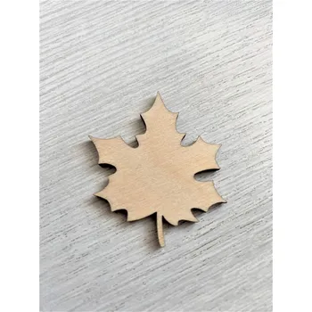 Dřevěná dekorace - javorový list