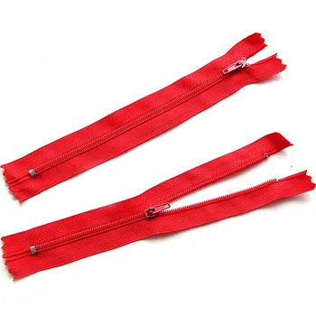 Zip Spirálový zip nedělitelný, 16 cm, červená, č. 148, 1 ks