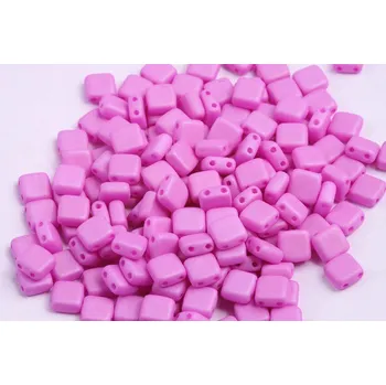 Korálek Dvoudírkové čtverečky č. 82 (6x6 mm)