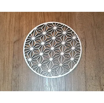 Dřevěný podtácek - pavučina