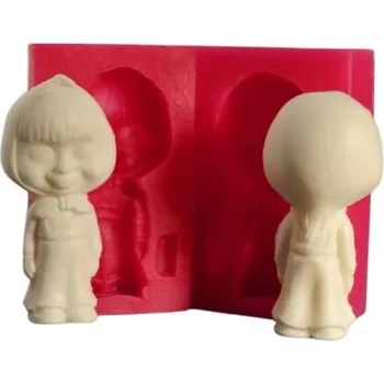 Forma na pečení Cesil Silikonová forma Holčička, 7,6 x 3,5 cm