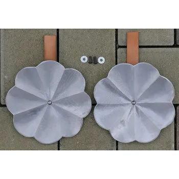 Karnevalový kostým Richard Havlín Pár ochranných terčíků ke kyrysu rytířské zbroje