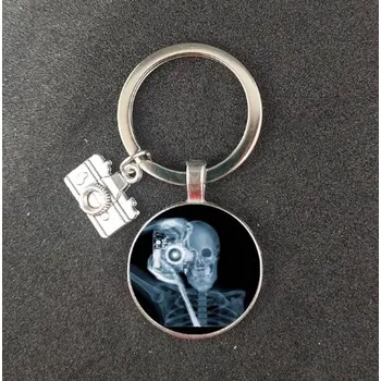 Přívěsek na klíče fotoaparát - lebka (stylový přívěsek nejen pro vaše klíče)