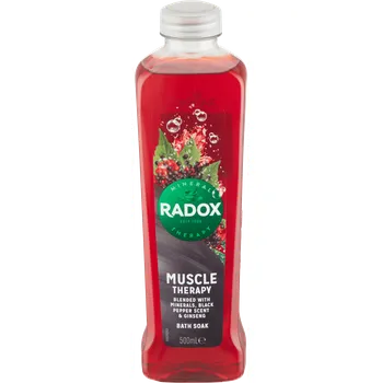 Koupelová pěna Radox Muscle Therapy Black Pepper & Ginseng pěna do koupele 500 ml