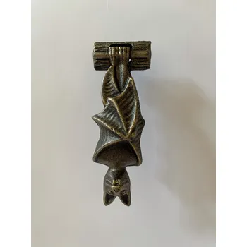 Klepadlo NETOPÝR - KLEPADLO NA DVEŘE ČI VRATA LITINA