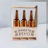 Přepravka na lahve s gravírováním Podrž mi pivo 23, 5 x 15 x 30 cm