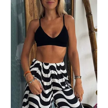 Podprsenka BeChick Černá sportovní podprsenka Elliatt BeChick ❤