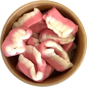 Bonbon Nutworld.cz Upíří zuby Množství: 230g