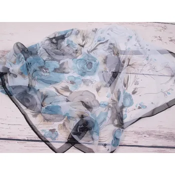 Šála OSTATNÍ šátek lehký šedý se sv. modrou a béžovou s květy