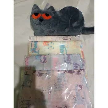 Šála Šál jaro léto, kočky