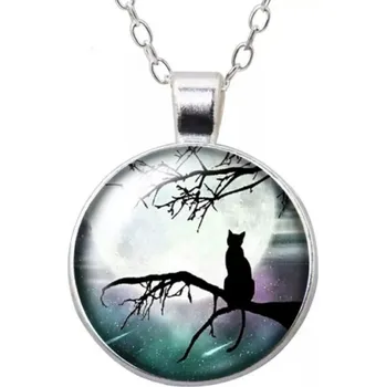 Náhrdelník Náhrdelník , kočka na větvi