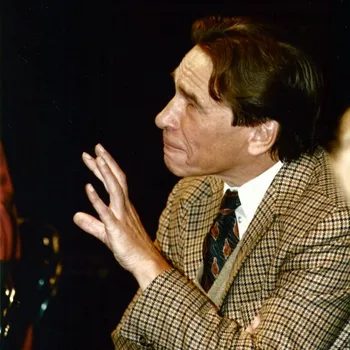 Kdo židli má, bydlí 1