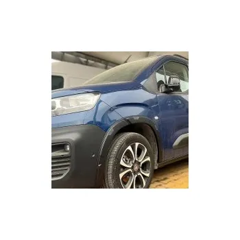 Blatník karosérie Plastové lemy blatníků Fiat Doblo -- od roku výroby 2022-