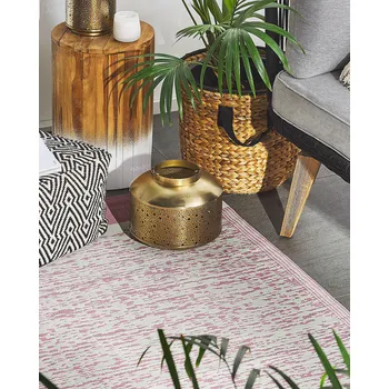 Koberec Koberec růžový a bílý polypropylen 120 x 180 cm obdélníkový venkovní a vnitřní s moderním vzorem krátký vlas zahradna Beliani