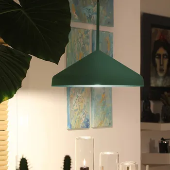 Easy Light Rofe závěsné světlo, borovice - délka přívodního kabelu 200 cm; baldachýn- Ø 12 cm, výška 1 cm zelený 1 x 25 W LED - Doprava zdarma