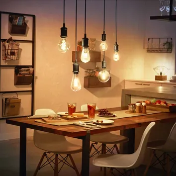 Lampička Philips Hue White filament globe G93 E27 7,2W - Doprava zdarma